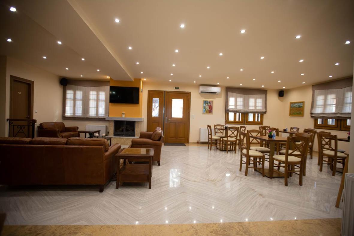Rentinia Inn Rentína エクステリア 写真