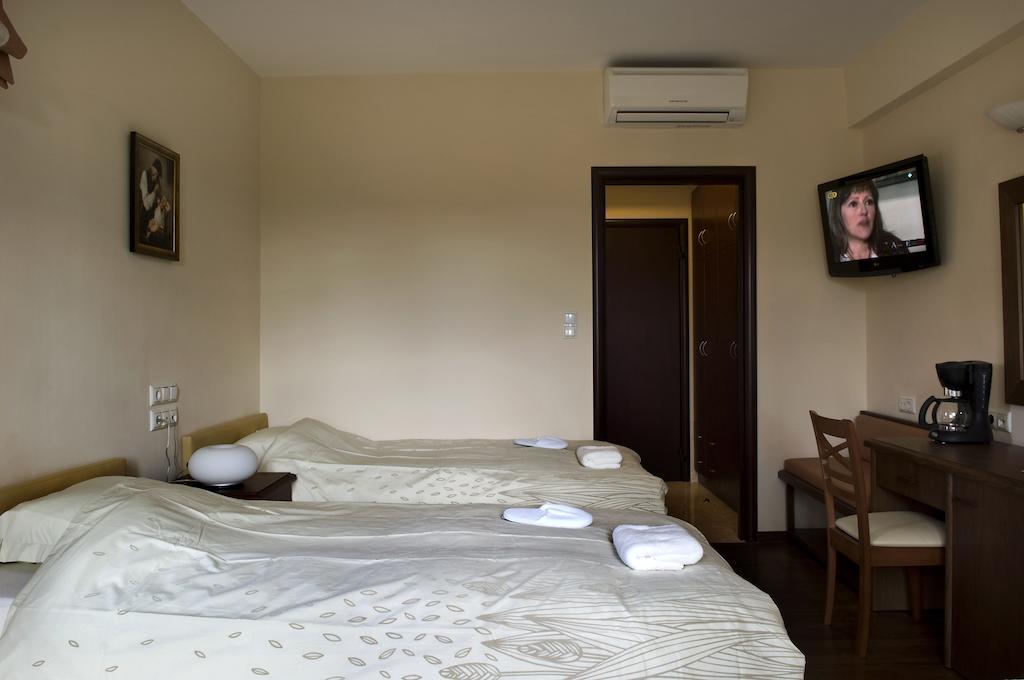 Rentinia Inn Rentína エクステリア 写真