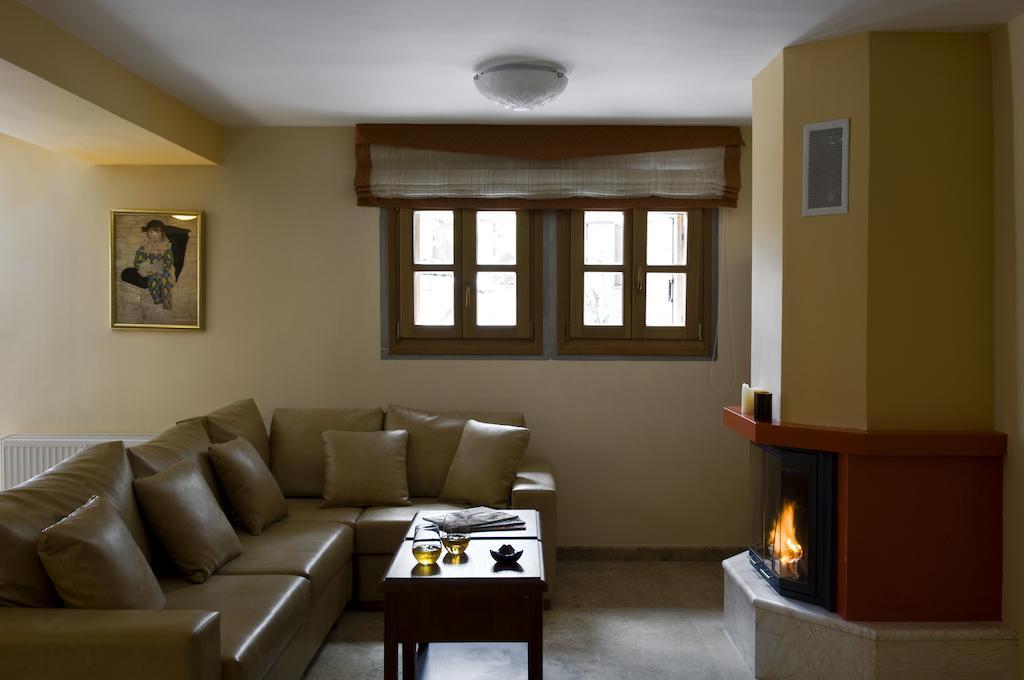 Rentinia Inn Rentína エクステリア 写真